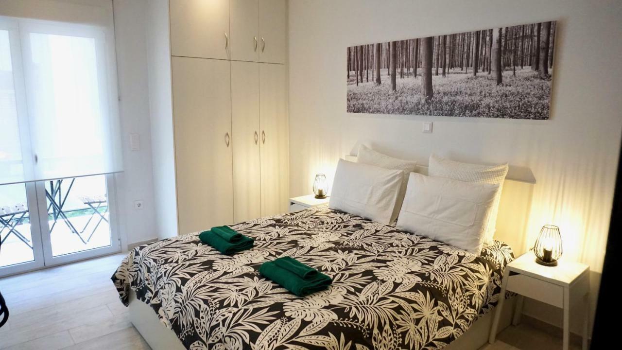 Industrial Style Studio In Athena Bagian luar foto