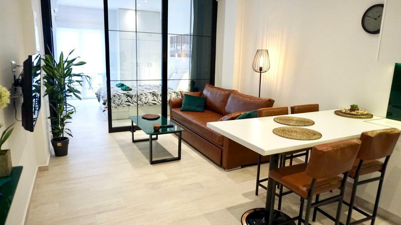 Industrial Style Studio In Athena Bagian luar foto